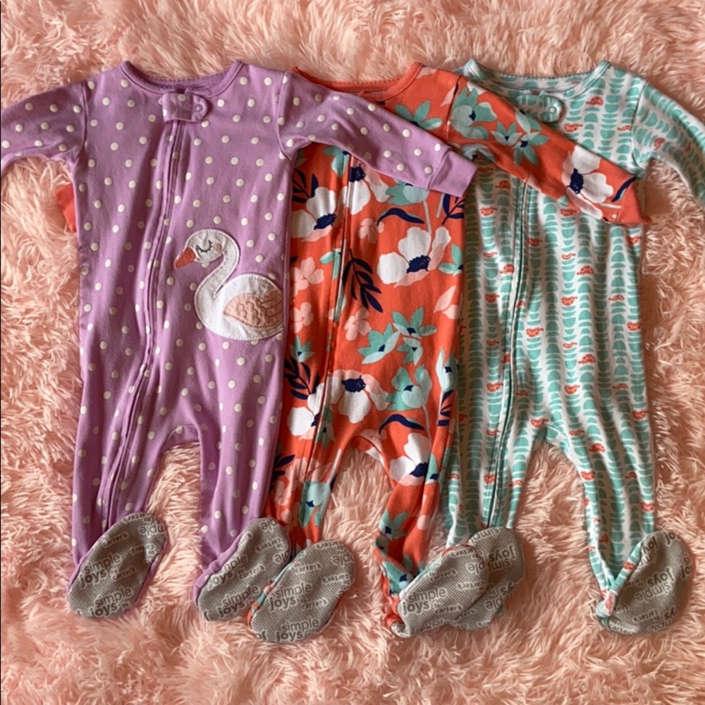 Three pack of footed pajamas (6-9M)